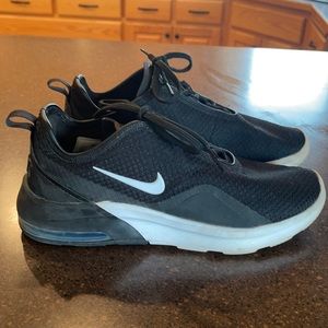 NIKE SHOES size 9!!
